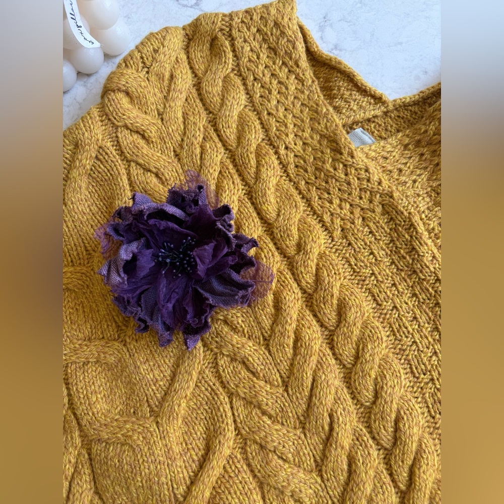 Women's Mustard Merino Wool Sweater Poncho Super Soft Cable Stitch - Picture 4 of 8